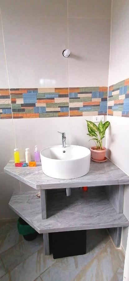 Lonos Circle Private Garden Bed & Breakfast Romblon Exterior foto