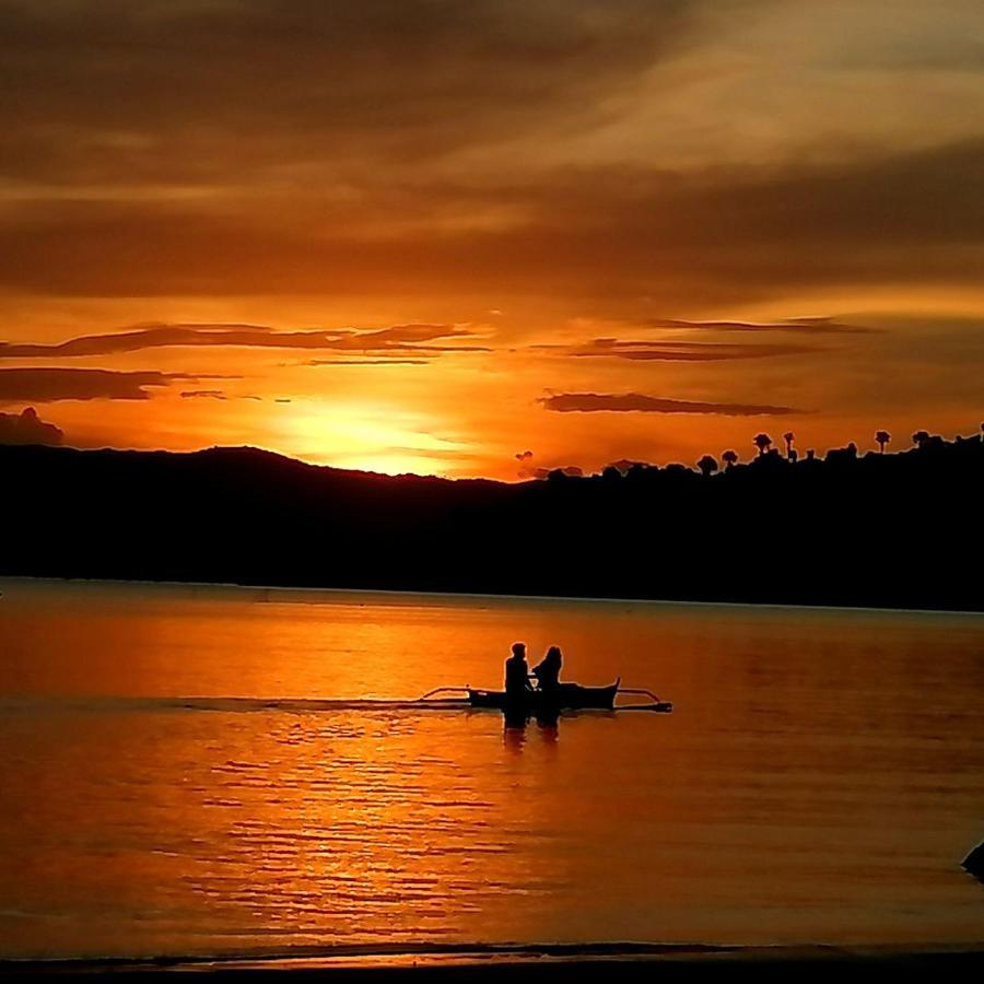 Lonos Circle Private Garden Bed & Breakfast Romblon Exterior foto